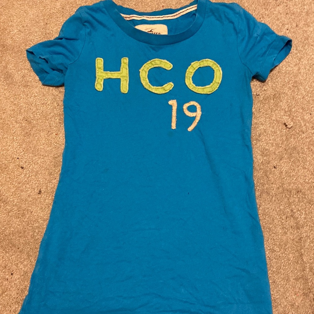Hollister t-shirt